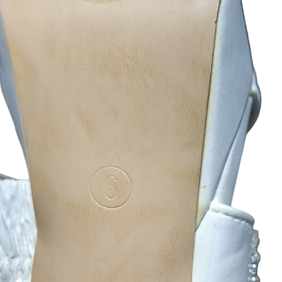 SCENE White Platform Embellished 5 Inches High Heels Size 6 - Picture 14 of 14